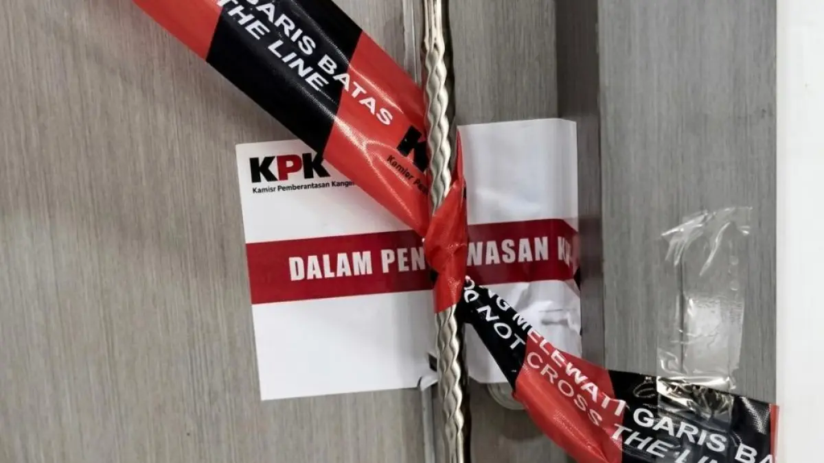 Penyegelan ruang kerja Bupati Lombok Barat, Lalu Ahmad Zaini. (Istimewa).