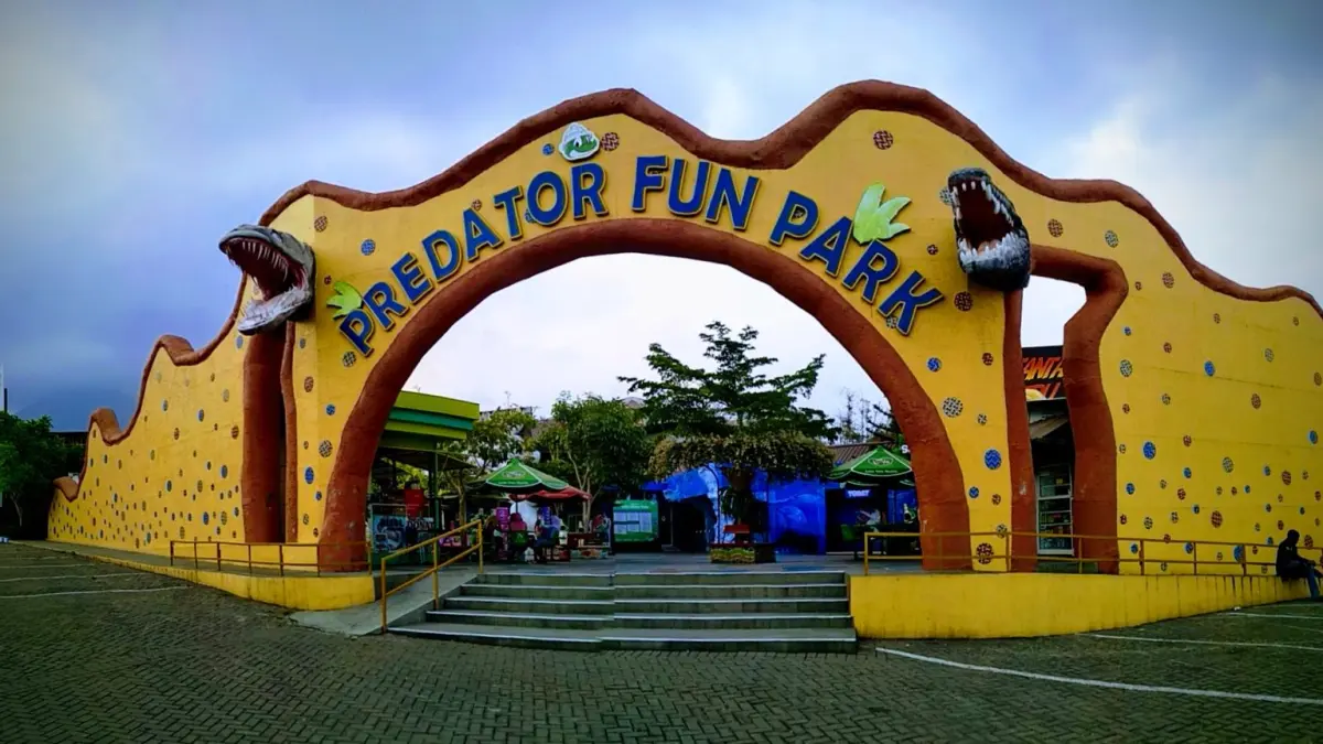 Pintu Gerbang Predator Fun Park (Google Maps/Rizal)