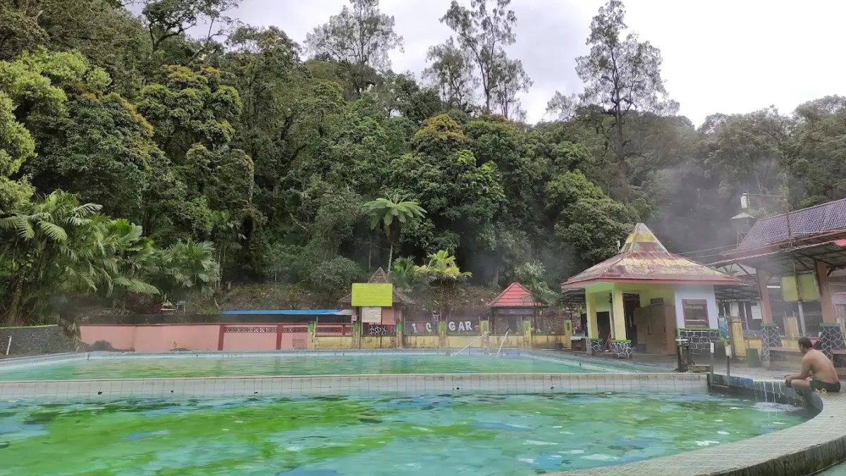 Pemandian Air Panas Cangar (Google Maps/Dudee Mlg)