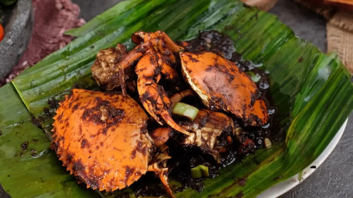 Lalapan dan Seafood Cak Der Batu. (Foto: google maps review)