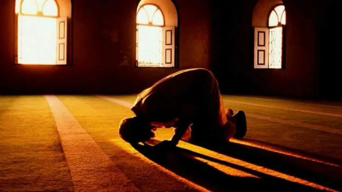 Ilustrasi Salat. Sumber: Pinterest.