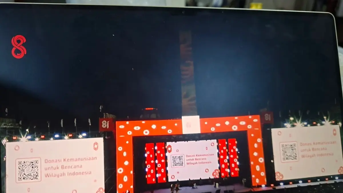 Dokumentasi kode QR Donasi yang ditampilkan saat Karnaval 17 Agustus di Monas. Sumber: X/@fujikaize.