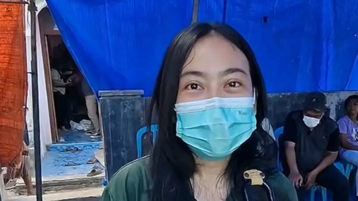 Dokter Melinda masih menangani pasien di Dampek NTT. Sumber: X.