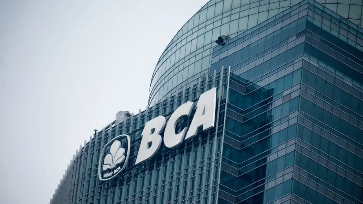 Bank Mandiri diboikot, BCA malah menjadi rebutan investor/ Foto: LensFoto35