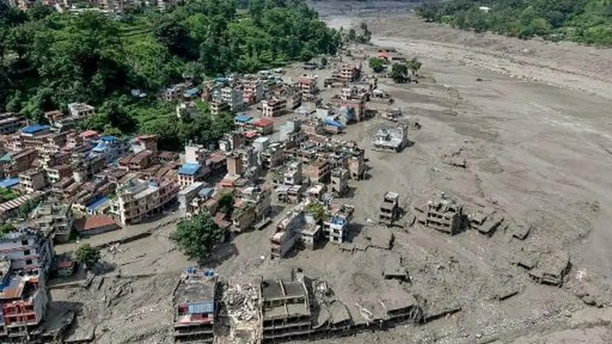 Banjir bandang menerjang kawasan perbatasan Nepal-Tibet, Rabu (26/8/2026). Foto: Prabin Ranabhat