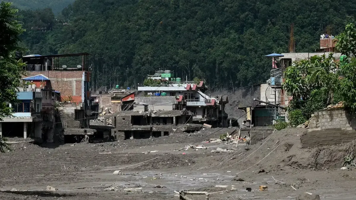 Kondisi permukiman warga di Trishuli, Distrik Nuwakot, Nepal, usai diterjang banjir bandang, Kamis (27/8/2026). Foto: Prakash Mathema