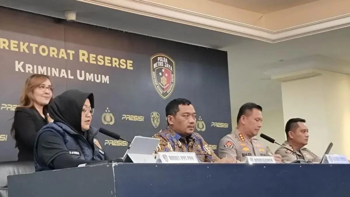 Konferensi pers Polda Metro Jaya soal penanganan kasus kerusuhan demo 27 Agustus, Jumat (28/8/2026). Foto: Tri Romadhani