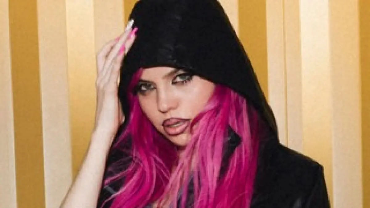 Adéla (sc:spotify)