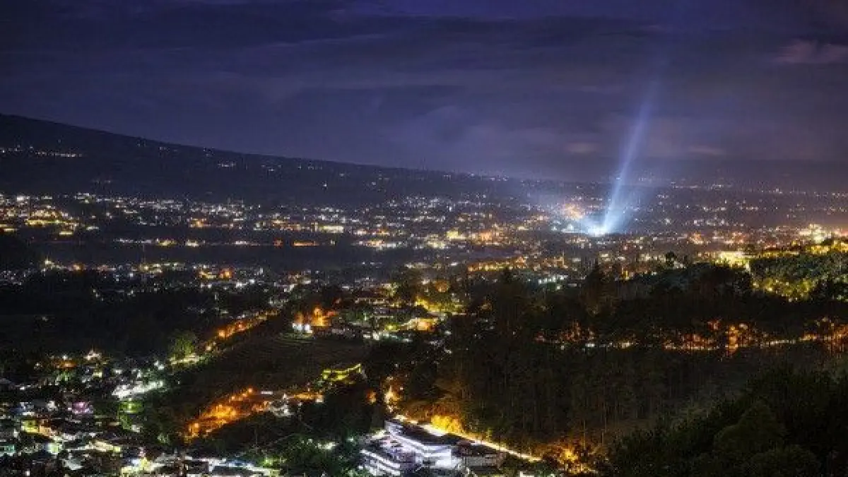Pemandangan Kota Batu Pada Malam Hari. Foto: Ist