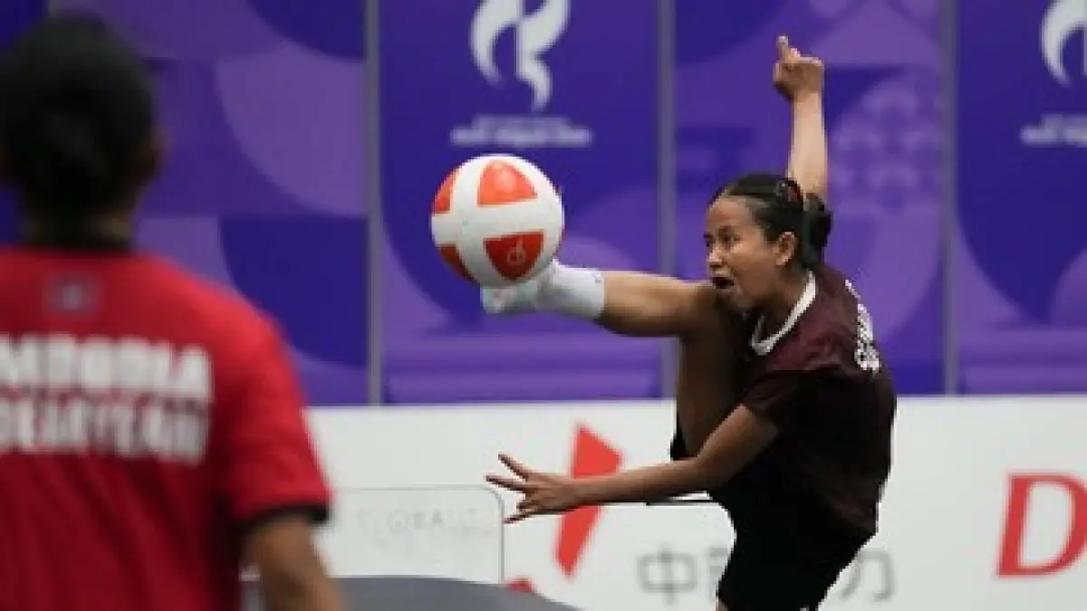 Sumaya, atlet teqball putri Indonesia pada Asian Games 2026. Sumber: sumbawanews.com