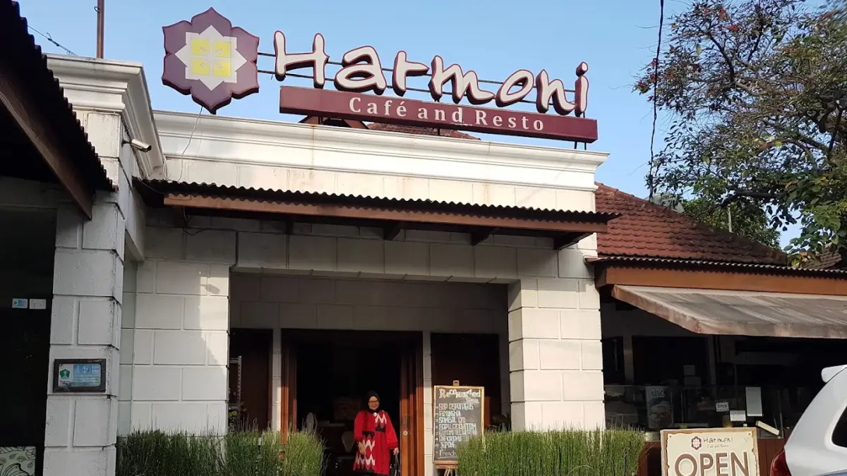 Harmoni Cafe & Resto di Jalan Bromo, Malang, mengusung konsep inklusif dengan melibatkan teman tuli sebagai pekerja. (Google Maps/Yusdi Bachtiar)