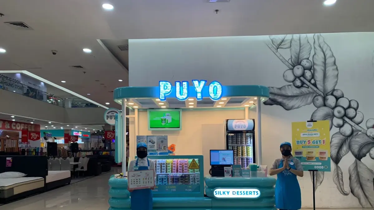 Puyo Silky Desserts di Lippo Plaza Batu menawarkan dessert lembut dalam berbagai rasa serta minuman segar dengan topping silky dessert. (Google Maps/Puyo Silky Desserts)