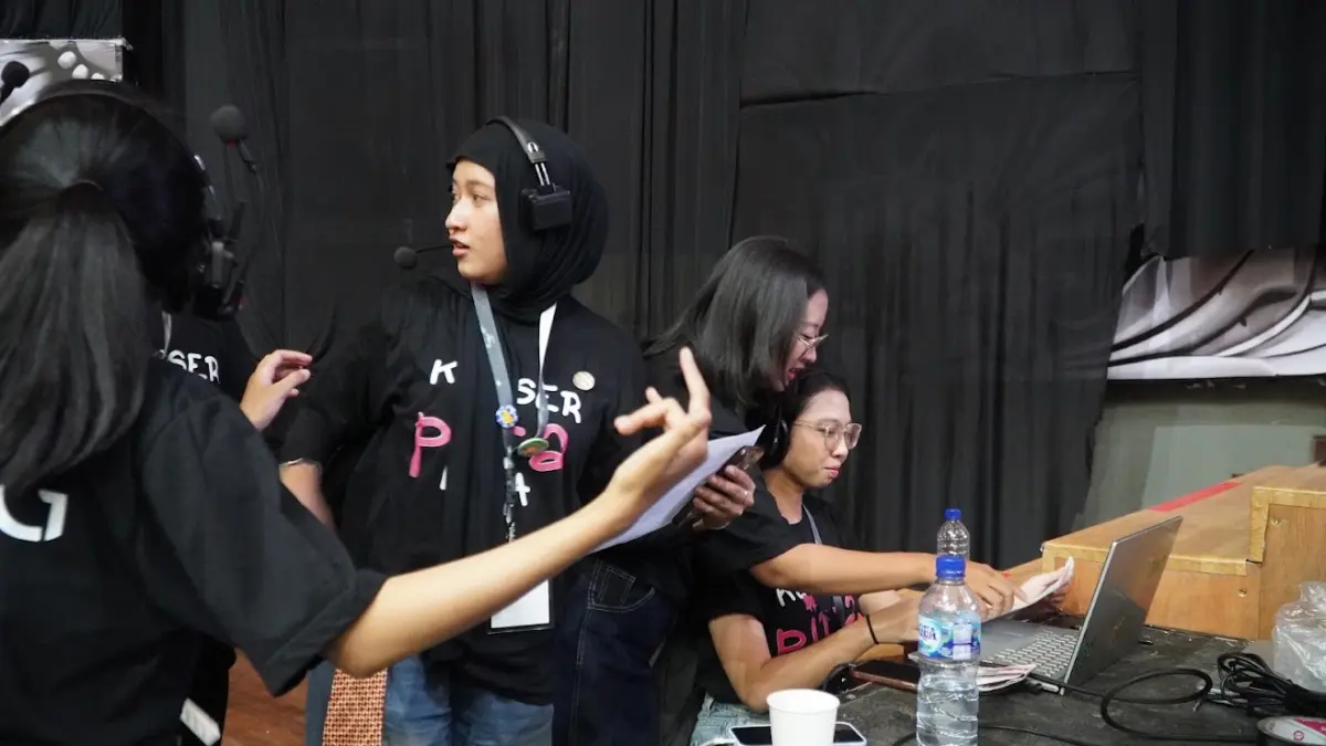 perempuan di konser pita kita
