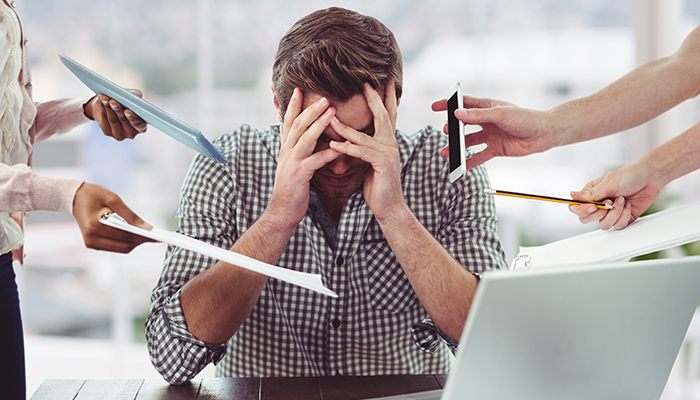 Ilustrasi Stres Karena Bekerja