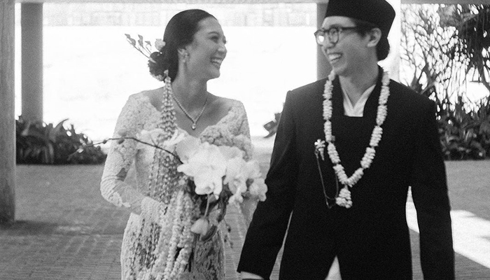 Pernikahan Bergaya Pop Culture Antara Rara dan Aby
