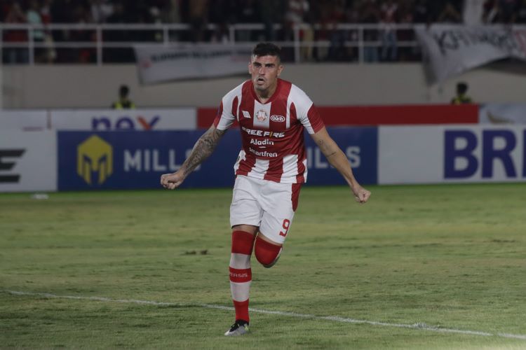 Fernando Rodriguez saat masih jadi pemain Persis Solo di Liga 1 musim ini.