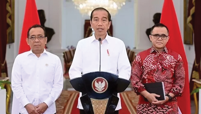 Presiden Joko Widodo (Jokowi) mengumumkan pemerintah akan membuka rekrutmen calon aparatur sipil negara atau CASN tahun 2024 bagi 2,3 juta formasi. Angka ini terdiri dari lowongan untuk CPNS.