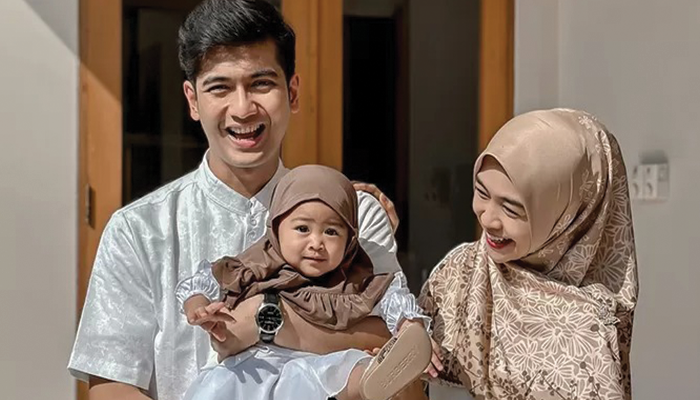 Teuku Ryan, Ria Ricis, dan Cut Araifa Moana saat lebaran