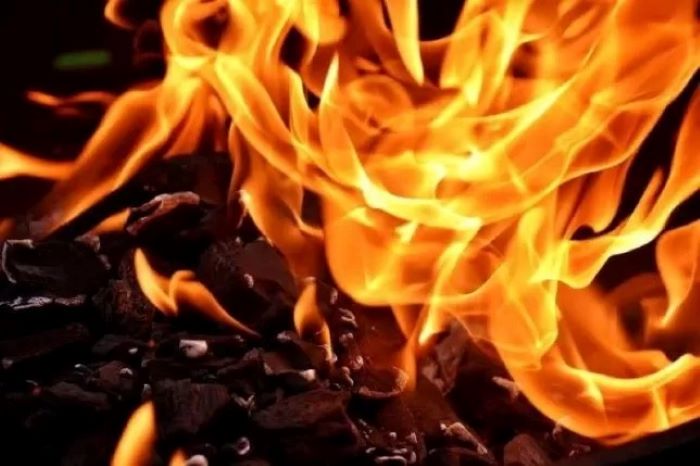 Ilustrasi bakar api. Menjadi cara yang dilakukan seorang PNS di Wonogiri untuk mengakhiri hidup (ANTARA)