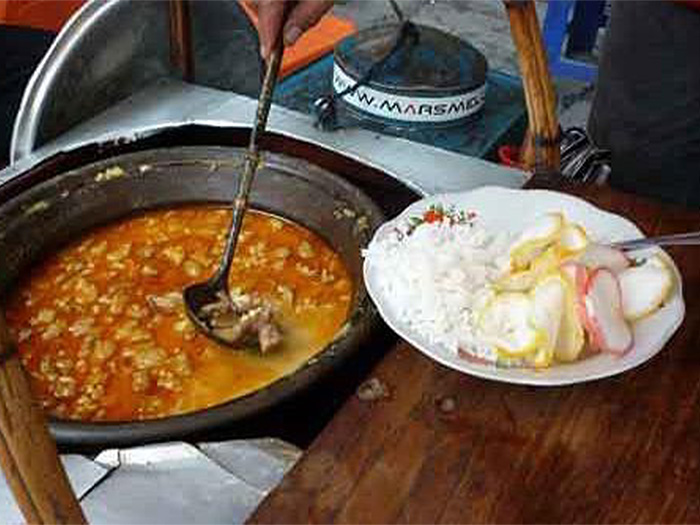 Potret gultik, salah satu kuliner malam di Kota Solo (INDONESIA.GO.ID)