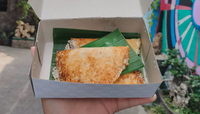 bentuk jajanan ledre di laweyan