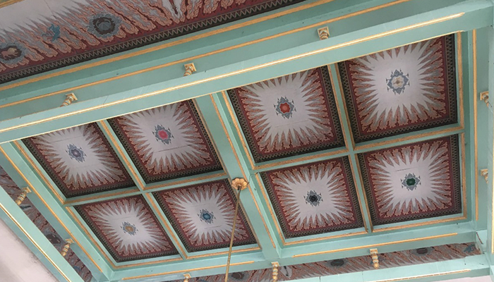 Ornamen Kumudawati yang berada di Pendhapa Ageng Pura Mangkunegaran