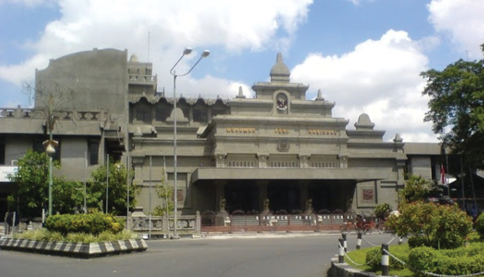 Monumen Pers yang ada di Solo jadi perpustakaan arsip berita terdahulu