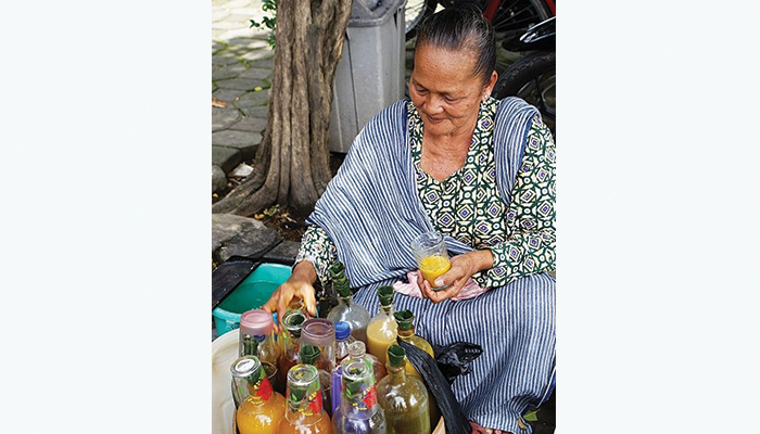 Ilustrasi Jamu Gendong Minuman Khas Solo