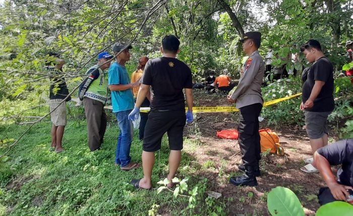 Penemuan mayat laki-laki di Kecamatan Gondangrejo, Kabupaten Karanganyar (RUDI HARTONO/ RADAR SOLO)