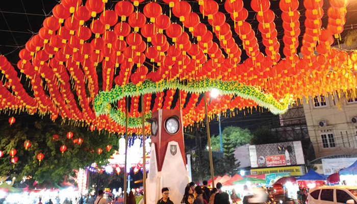 Semarak lampion di Pasar Gede Solo