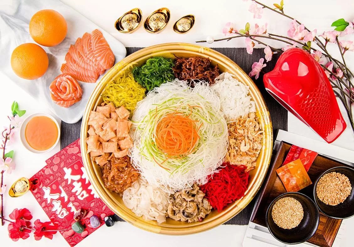 Sajian Yu Sheng Khas Imlek yangb disebut punya makna tersendiri yang harus diketahui warga Tionghoa Solo.  (WORLDMARK.WORLD)