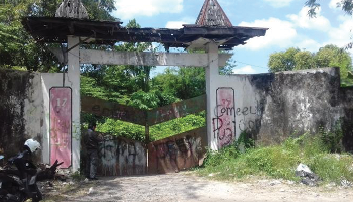 Eks RS Kadipolo nampak Gerbang Utama
