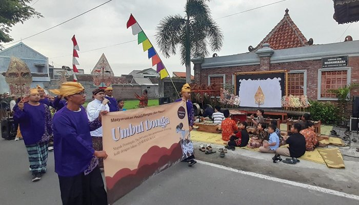 Ratusan masyarakat di Dusun Sawahan, Desa/Kecamatan Jaten, Karanganyar, Minggu (10/2) pagi menggelar Umbul Donga