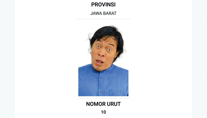 Foto Komeng saat Mencalonkan Diri Sebagai Anggota DPD