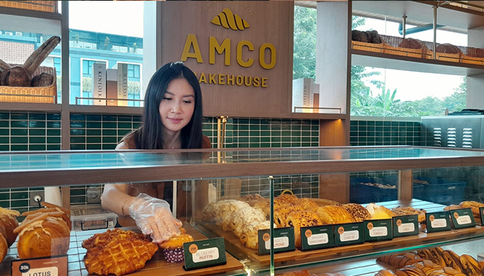 Toko roti Amco Bakehouse di Solo