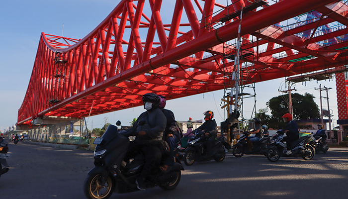 Elevated Rail Simpang Tujuh Joglo Masih Dalam Tahap Pembangunan.