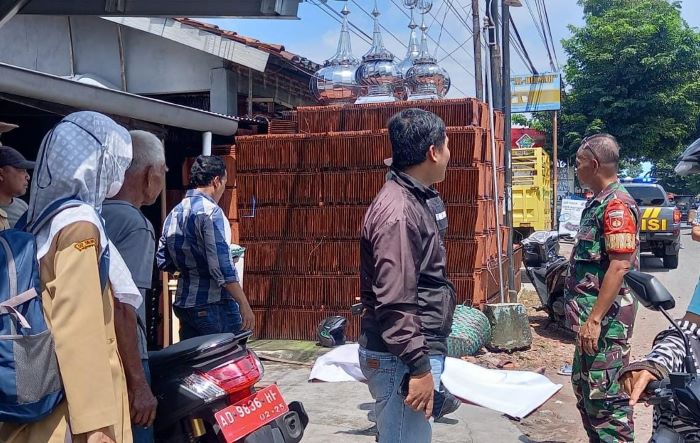Warga Karanganyar meninggal mendadak usai turun dari motor. Polisi pun menyebutkan dugaan penyebabnya (RUDI HARTONO/ RADAR SOLO)
