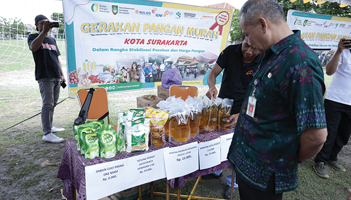 Gerakan Pangan Murah di Kota Solo.