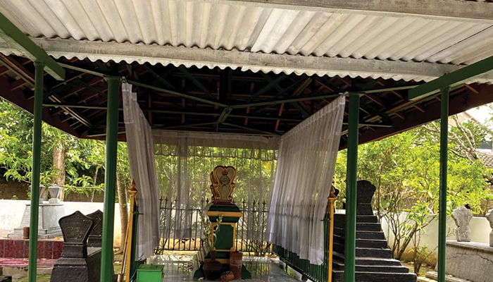 Makam Raden Ayu Sedhah Mirah di Solo.