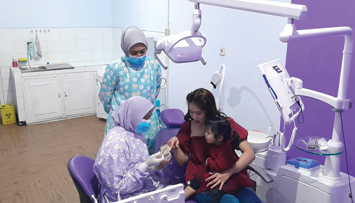Gigigo Kids Cocok Untuk Memeriksakan Gigi Anak di Solo.