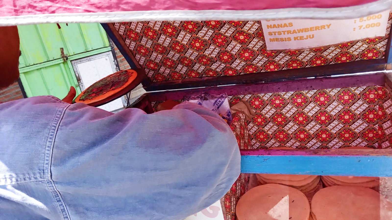 Potret penjual terang bulan jadul (DOK. PRIBADI/ TRICIA MARGARETA)