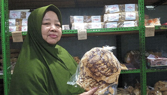 Intip Bu Harno Legendaris Khas Solo Bertahun-tahun Jadi Tempat Kulakan.