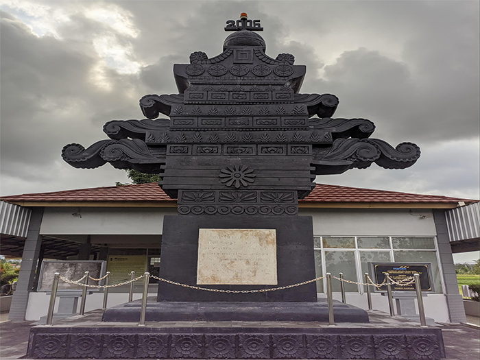 Potret monumen di Taman Gajah Putih (DOK. PRIBADI. CINTIA YULIANI)