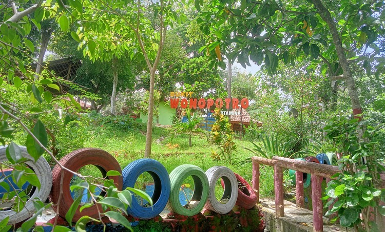 Taman Wonopotro yang letaknya tidak jauh dari Kota Solo, tapi terlihat sepi pengunjung. (DOK. PRIBADI/ FATKHA MEILINA PUTRI)