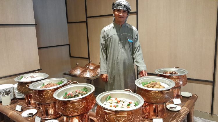 Alila Solo Hotel siap membawa pelanggannya mengikuti perjalanan petualang Muslim legendaris dengan menu buka puasa selama Ramadhan 2024 (MAULIDA AFIFA/ RADAR SOLO)