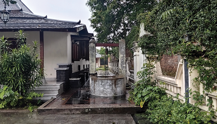 Sumur Bandung Dalem Joyokusuman di Kota Solo.