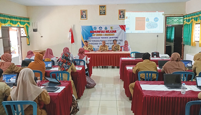 Komunitas Belajar Espensa Jaya SMP Negeri 1 Ngadirojo Wonogiri, pada hari senin 3 maret 2024 menggelar Bimbingan Teknis (Bimtek) Implementasi Technological, Pedagogical, and Content Knowledge (TPACK).