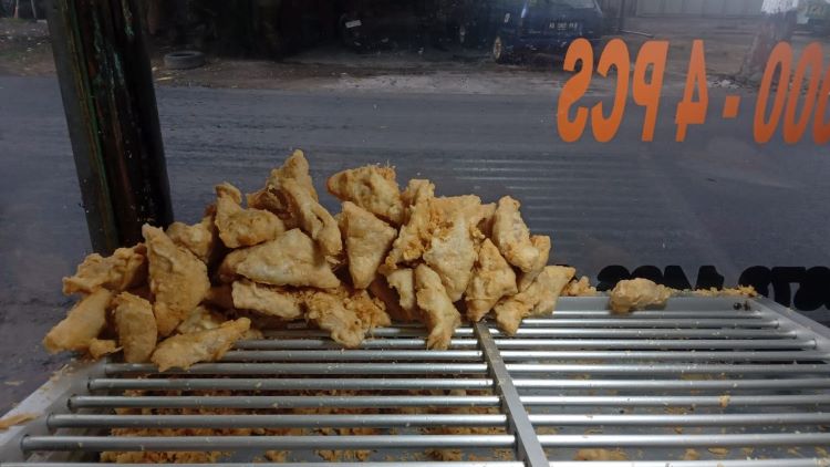 Kuliner tahu bakso kriyuk yang sampai digandrungi masyarakat luar Solo Raya (DOK.PRIBADI/ AHMAD KHOLIK)