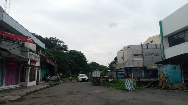 Potret terminal lama Kartasura yang kabarnya ada pohon beringin yang ditunggui ular berukuran besar (DOK. PRIBADI/ AHMAD KHOLIK)