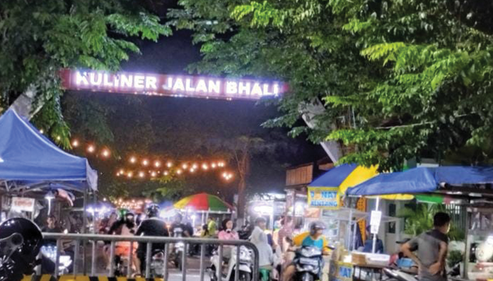 Tempat wisata kuliner Klaten : Jalan Bhali.